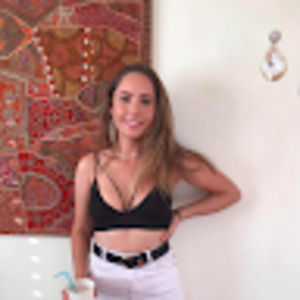 Meet your Posher, Holly